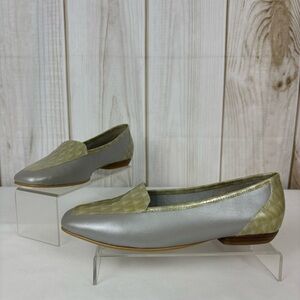 Antonio Melani Loafers Leather Comfort Flats Platinum Silver Shoes Size 7.5